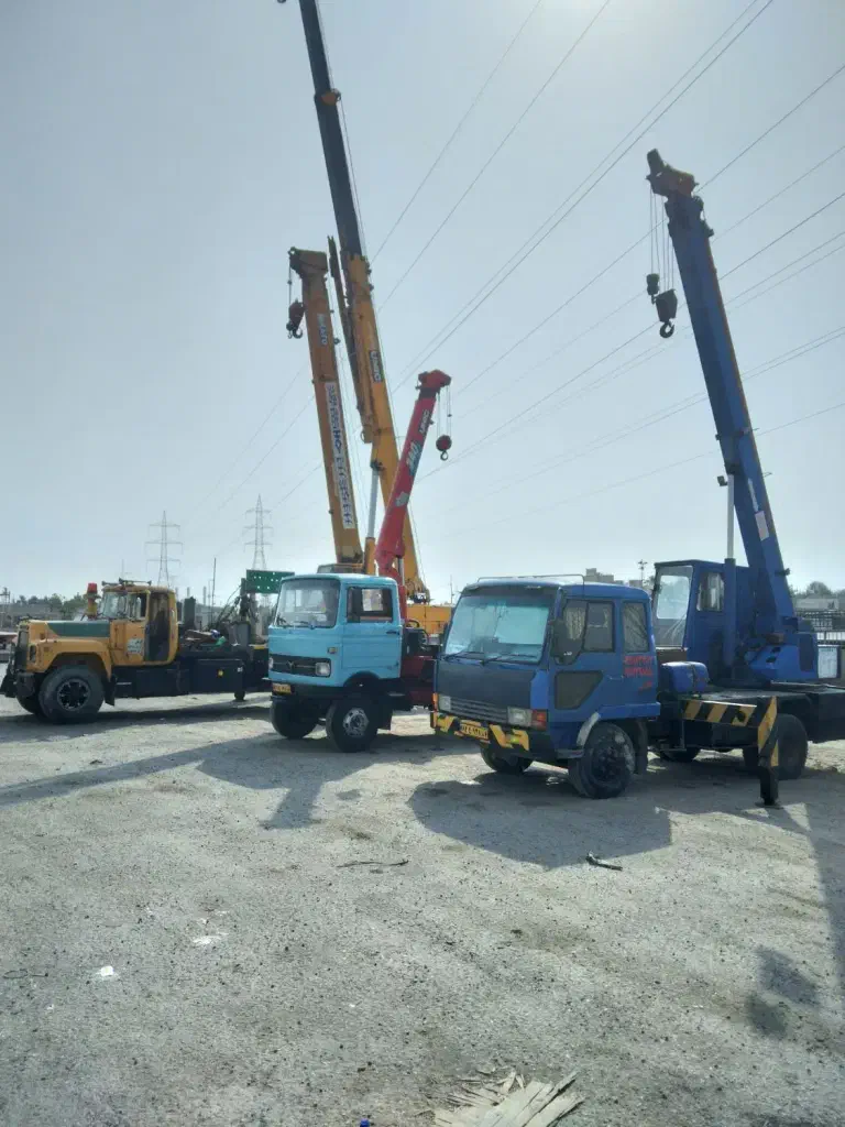جرثقیل برادران باقری آماده به کار ۳تن ،۷تن، تا ۴۰