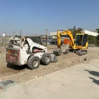 خاکبرداری بابکت و مینی بیل و کامیون بادسان