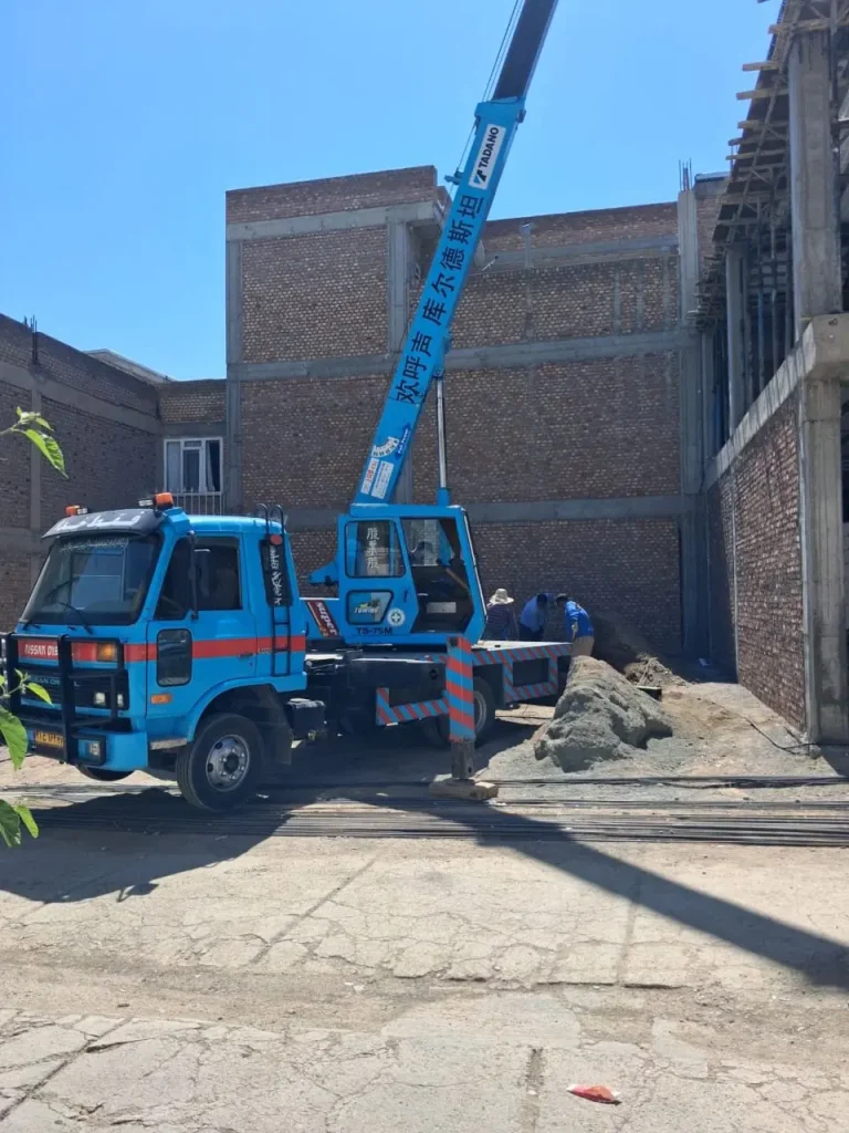 شاگرد جرثقیل کارگر