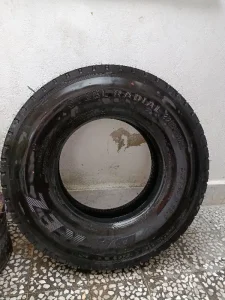 لوگوی لاستیک کامیون