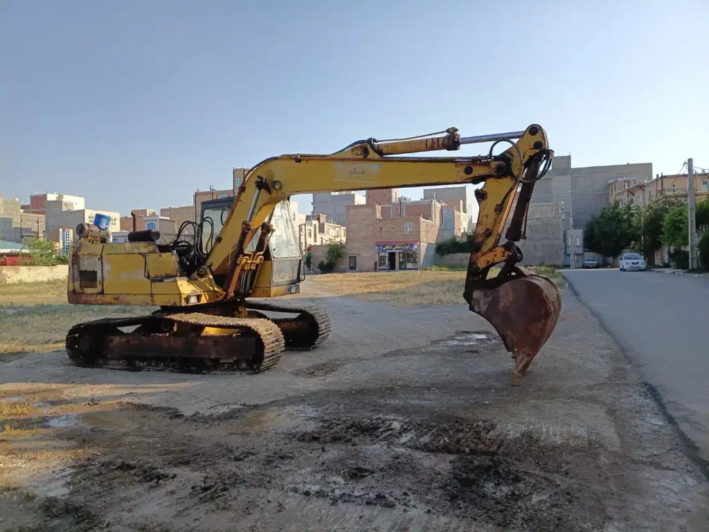 اجاره بیل مکانیکی زنجیری