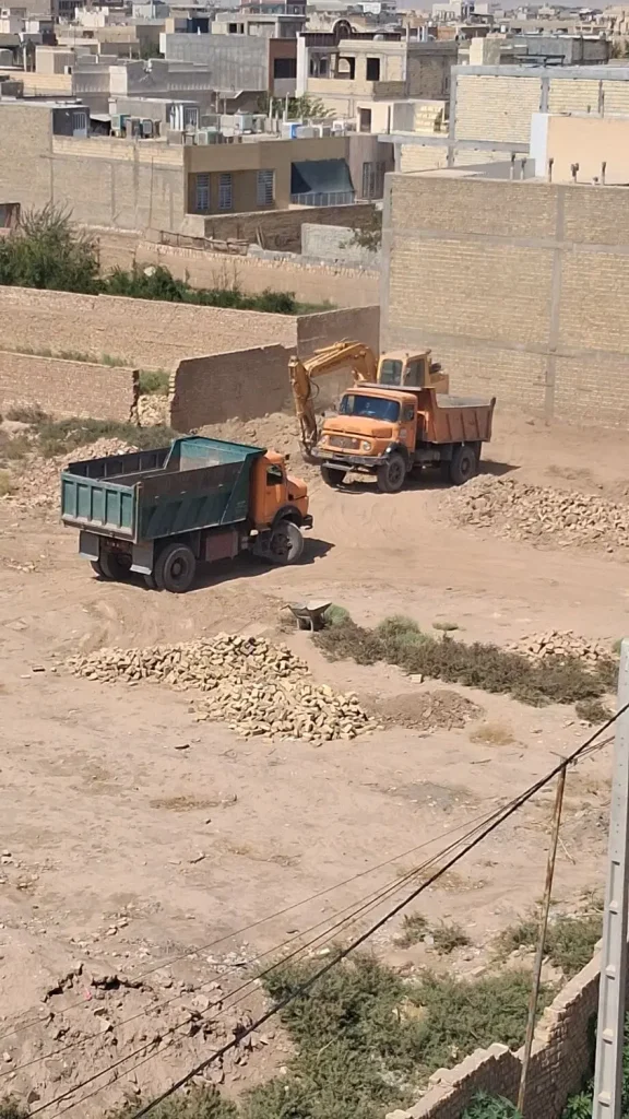 گودبرداری با بیل مکانیکی