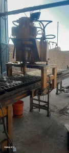 لوگوی تعمیر زنجیر بیل مکانیکی و بلدوزر
